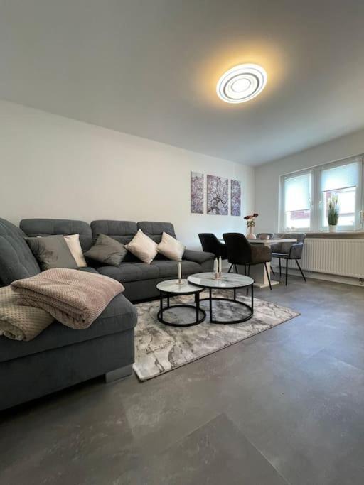 komfortable Ferienwohnung in Halle-Kröllwitz Halle  Exterior foto