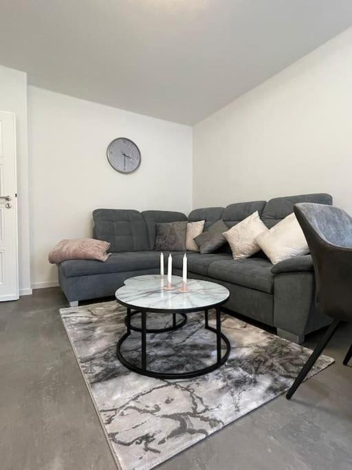 komfortable Ferienwohnung in Halle-Kröllwitz Halle  Exterior foto